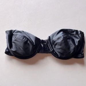 Victoria’s Secret Second Skin Strapless Bra Black 36B